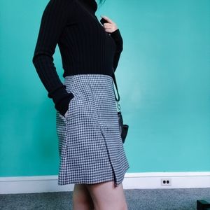 Uniqlo Houndstooth A-Line Wool-Blend Skirt